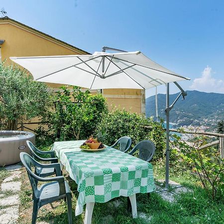 Awesome Home In Moneglia With Kitchen ภายนอก รูปภาพ